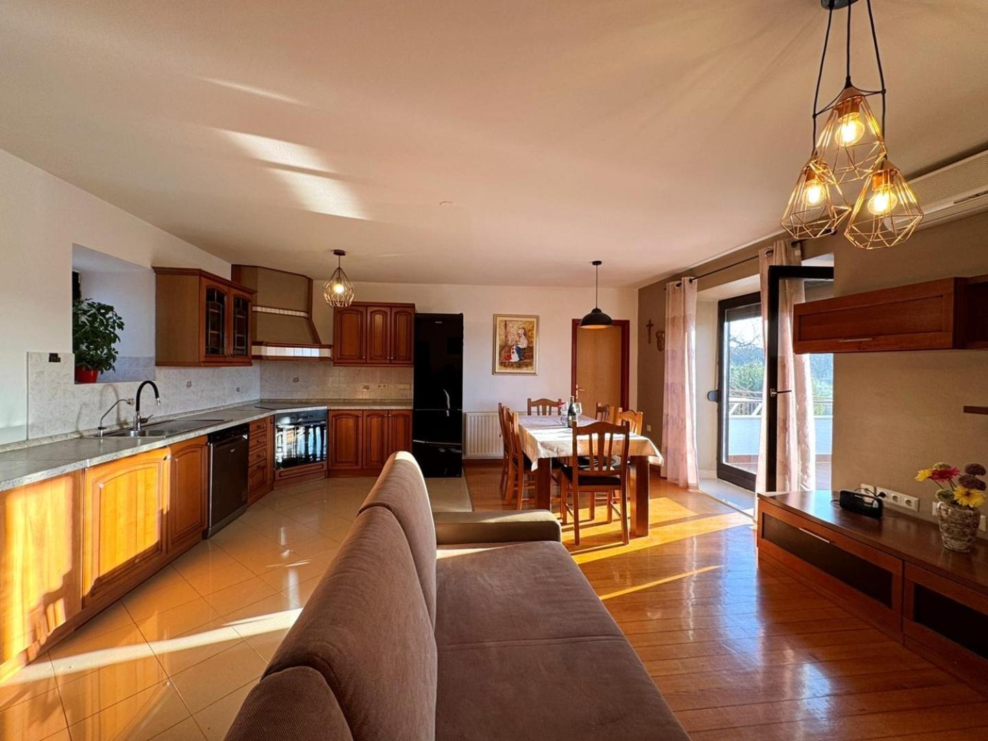 Apartments Katarina Malinska Εξωτερικό φωτογραφία