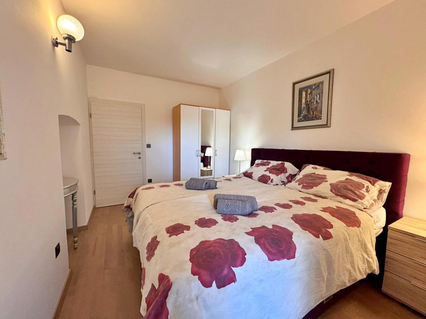 Apartments Katarina Malinska Εξωτερικό φωτογραφία