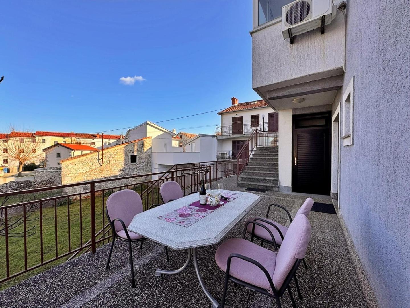 Apartments Katarina Malinska Εξωτερικό φωτογραφία